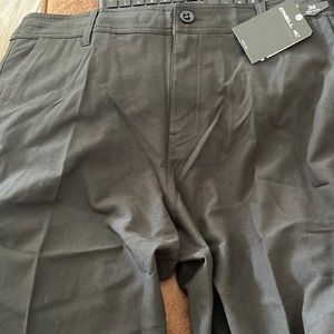 O'Neill black shorts. Brand new. Size 34.